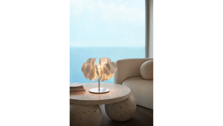 ラグジュアリーポーセリンの頂 〈リヤドロ〉という結晶