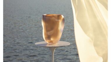 〈ラリック〉空気をまとう 世界99ピースのみの輝き