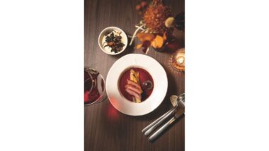 和食の食材と手法を活かし 最新北欧料理を考案する店