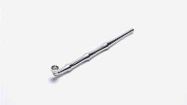時を吸い、意匠を愛でる キセルという芸術品